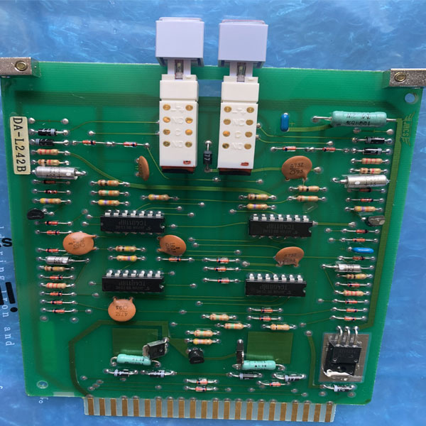 MAIN ENGINE CONTROL