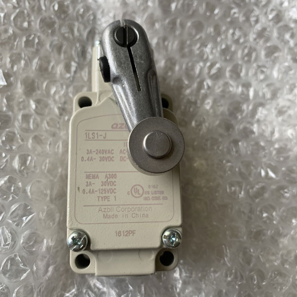 AZBIL 1LS-J501EC ROLLER LEVER LIMIT SWITCH
