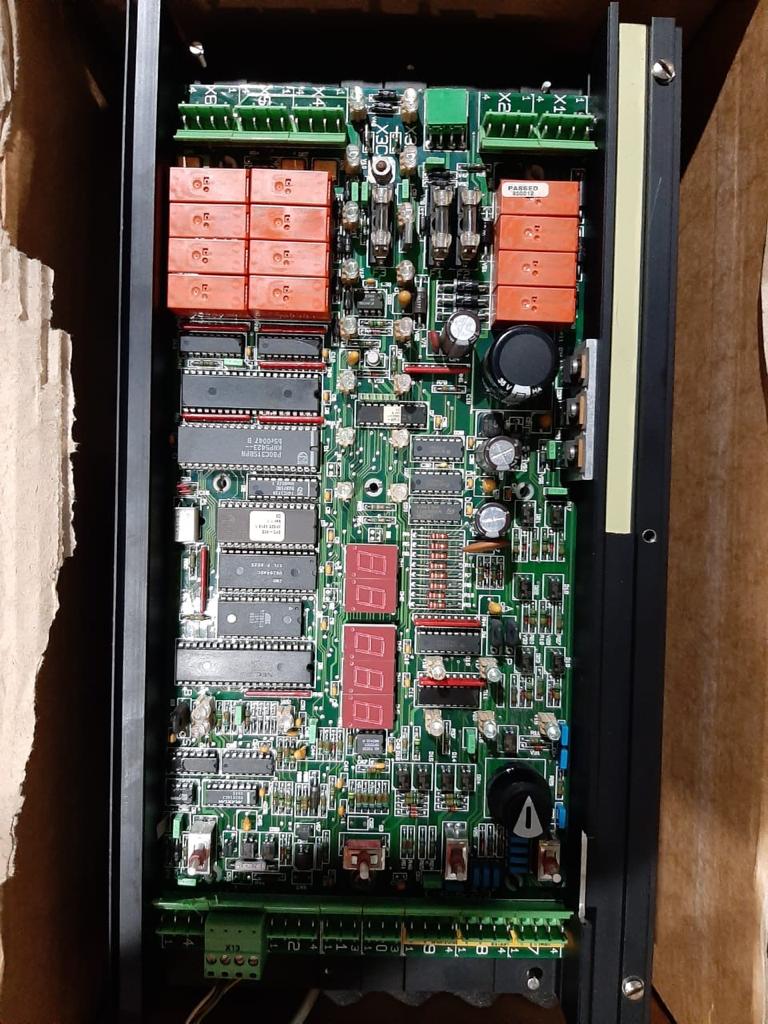 ALPHA LAVAL CONTROLLER MODULE, TYPE: EPL-400. PART NO: 3189050104