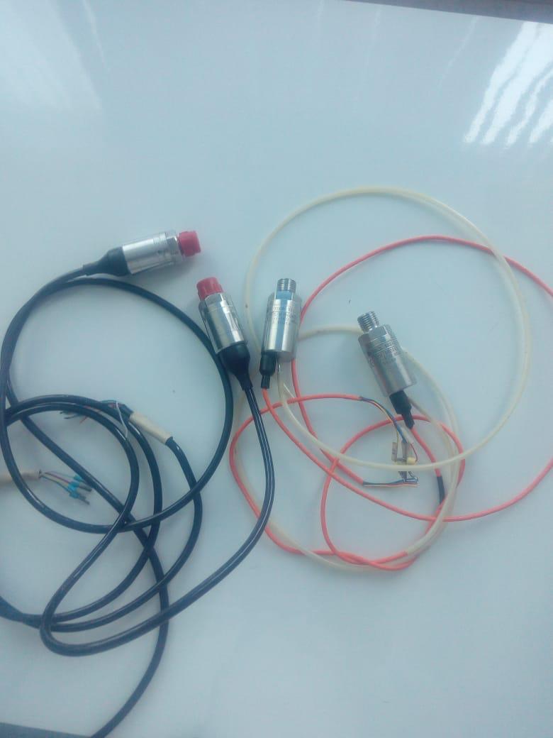 PRESSURE SWITCH, SENSOR, DRUCK MAKE,PDCR 921-1742  AND PDCR 921- 911.