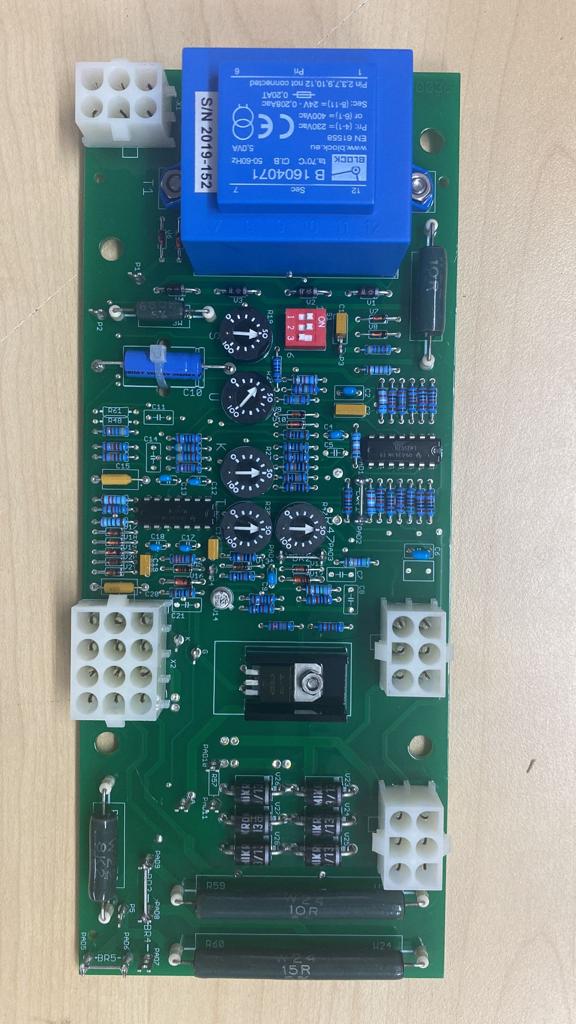 Automatic voltage Regulator for vessel Generators,  Make Siemens, Type: 6GA2 491- 1A