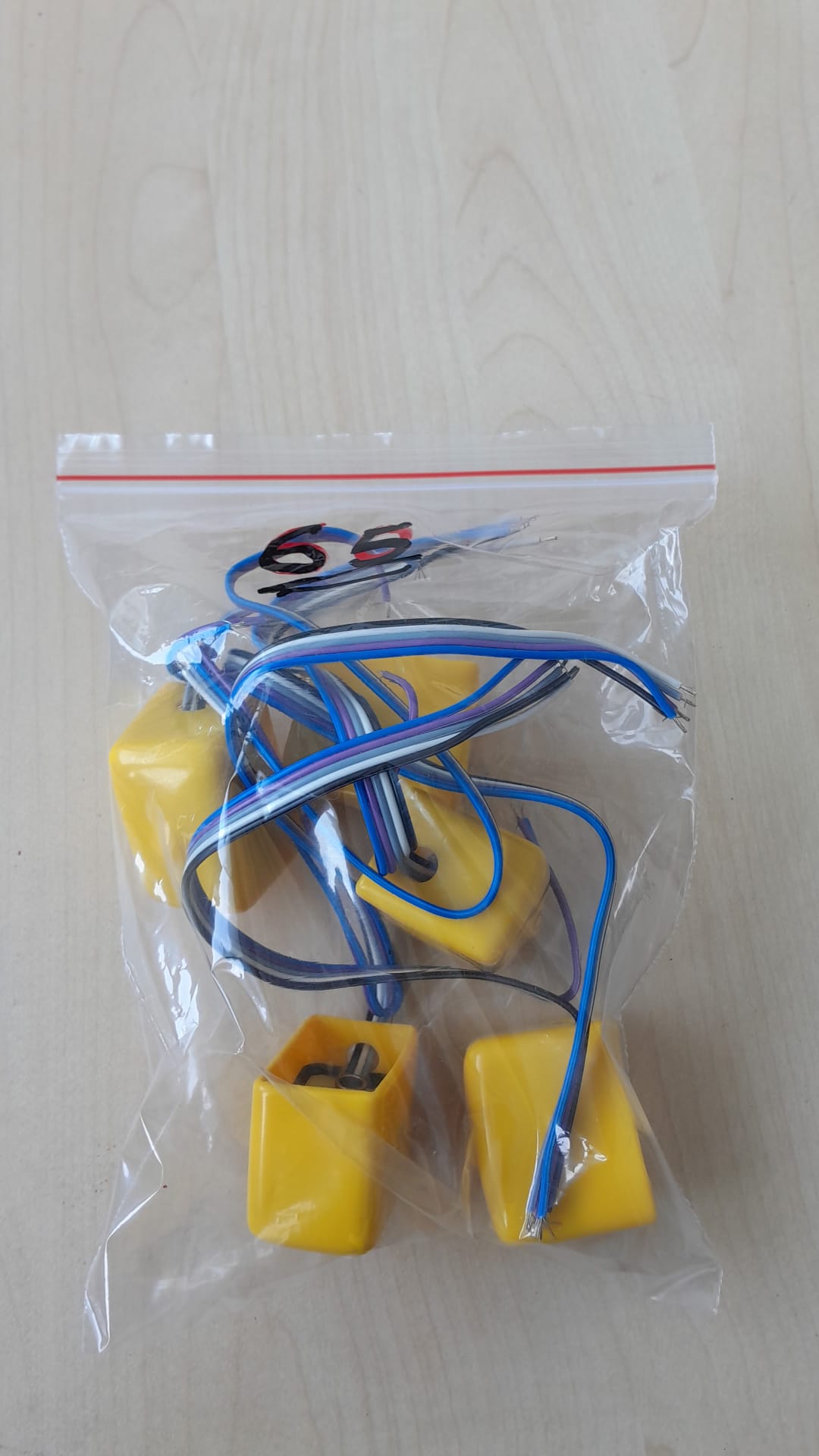 9 VOLT BATTERY CAP-TRIMODE SPARE FOR MMC UTI, Part No:BCCB2401-15-TRI